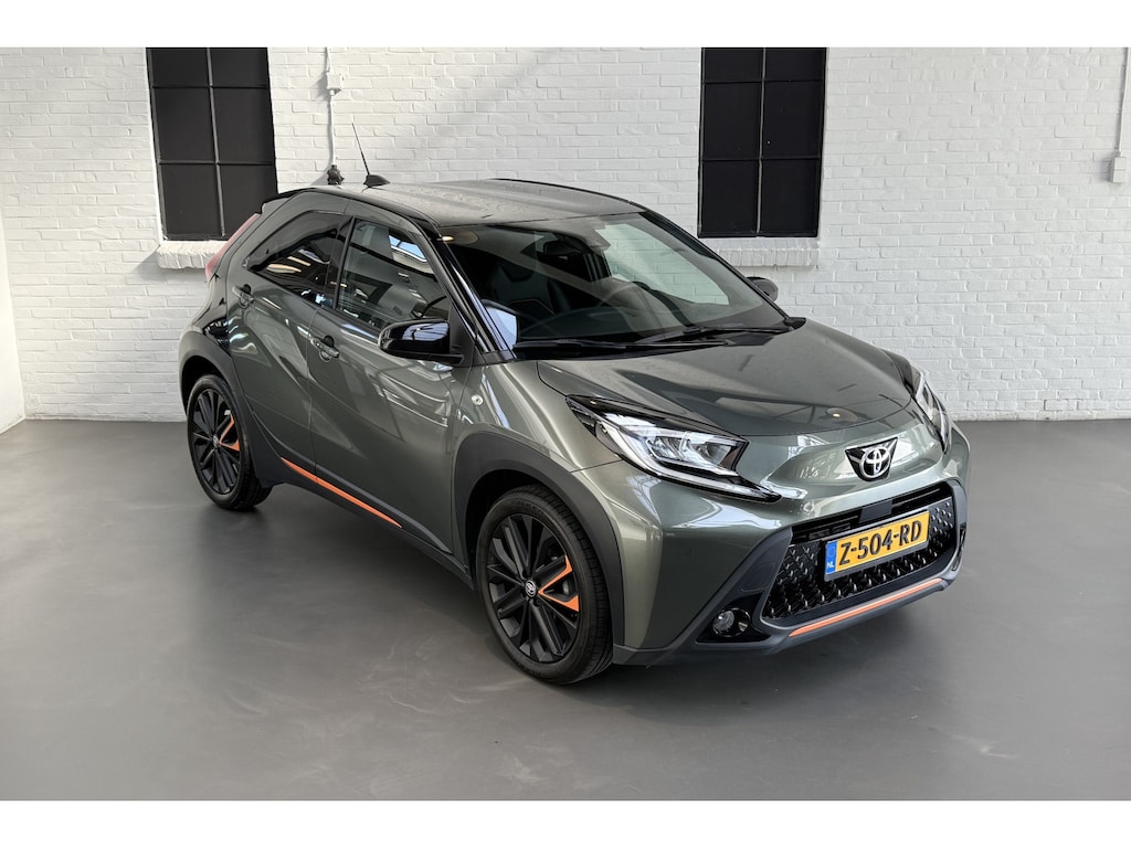 Toyota Aygo X 1.0 VVT-i S-CVT Limited Automaat - Stoelverwarming - JBL Audio