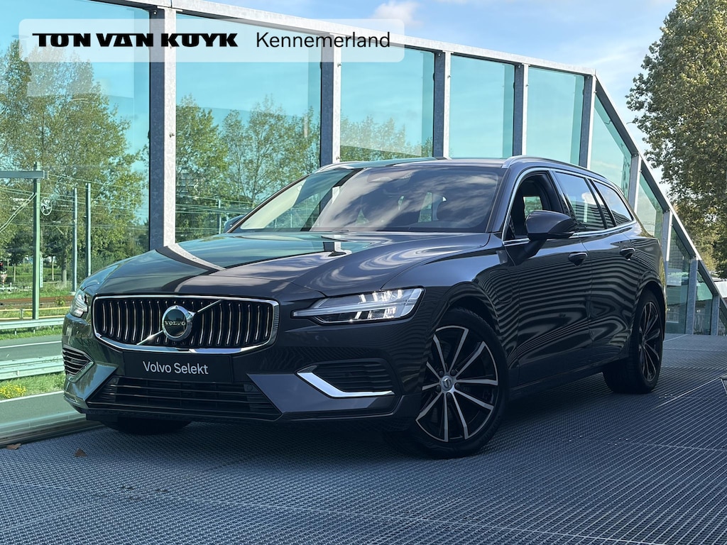 Volvo V60 2.0 T6 Plug-in hybrid AWD Essential Bright PHEV, Automaat, Leder, Trekhaak semi elektrisch inklapbaar, Stoelverwarming, Stuurverwarming voor- en achter, 18 inch wielen met all-season banden