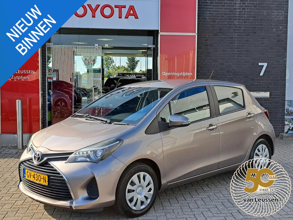 Toyota Yaris 1.3 VVT-i Aspiration CRUISE AIRCO TREKHAAK NAVI