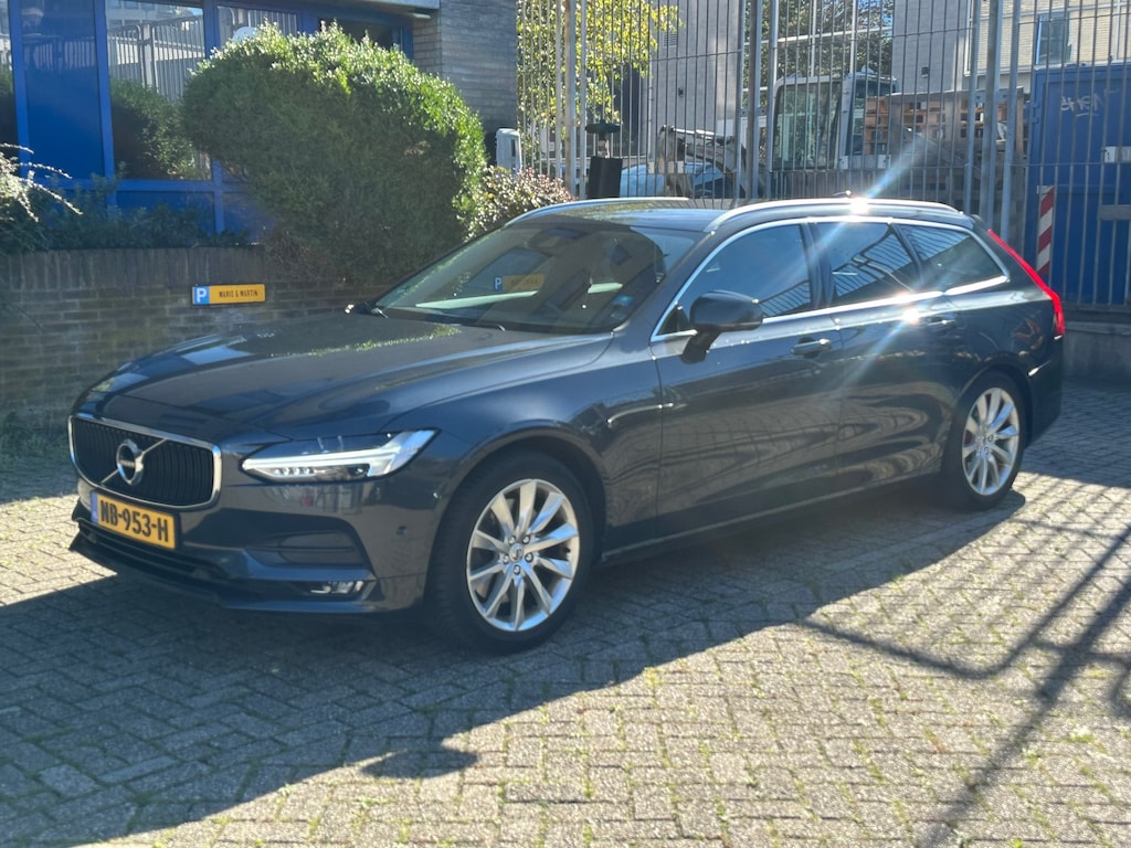 Volvo V90 2.0 T5 Momentum