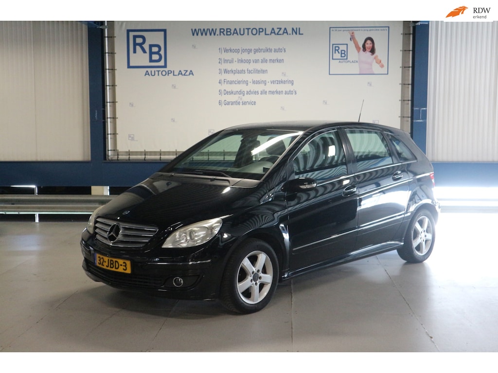 Mercedes-Benz B-klasse 170 AUTOMAAT . AIRCO . STOELVERWARMING ! ! !