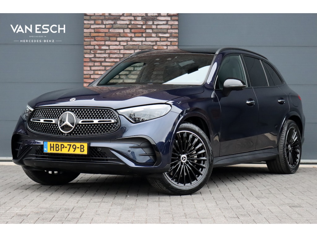 Mercedes-Benz GLC 400e 4MATIC AMG Line | Airmatic | Achterasbesturing | Distronic+ | Memory | Trekhaak | Digital Light | Surround Camera | Verwarmd Stuurwiel | Nightpakket |