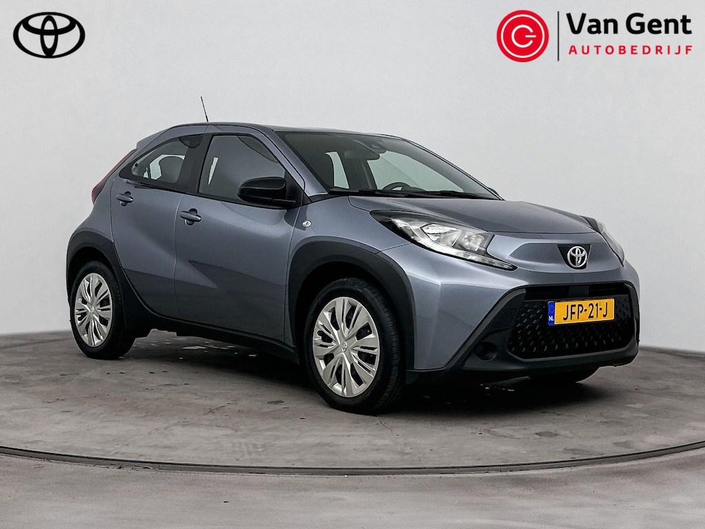 Toyota Aygo X 1.0 VVT-i MT Play | Apple Carplay / Android Auto | Adaptive Cruise | Airco | Camera | Rijstrooksensor