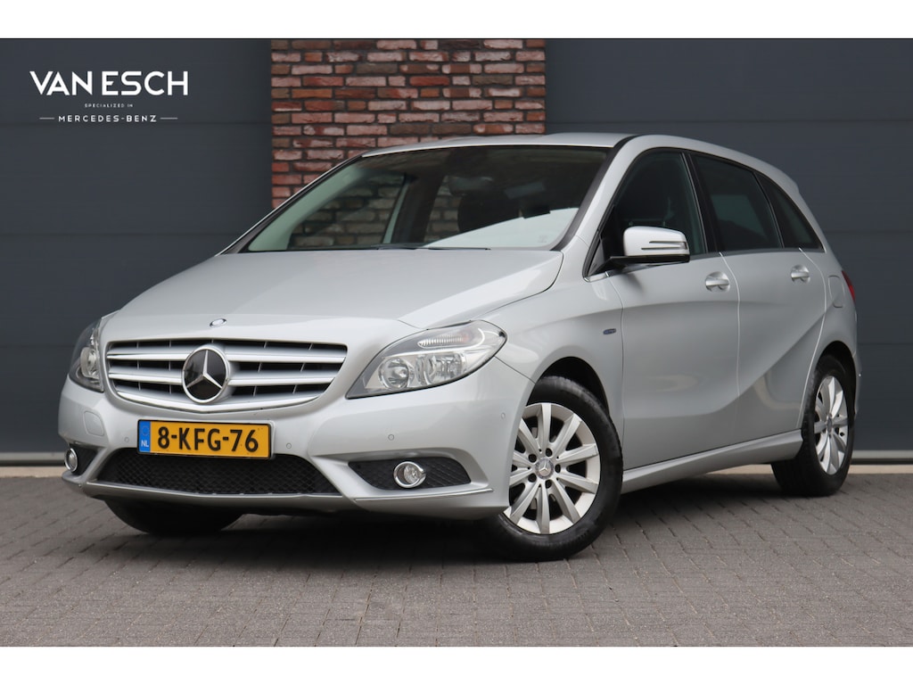 Mercedes-Benz B-klasse 180 Ambition | Automaat | Stoelverwarming | Zitcomfortpakket | Parkeersensoren | Licht- en zichtpakket | Cruise Control |