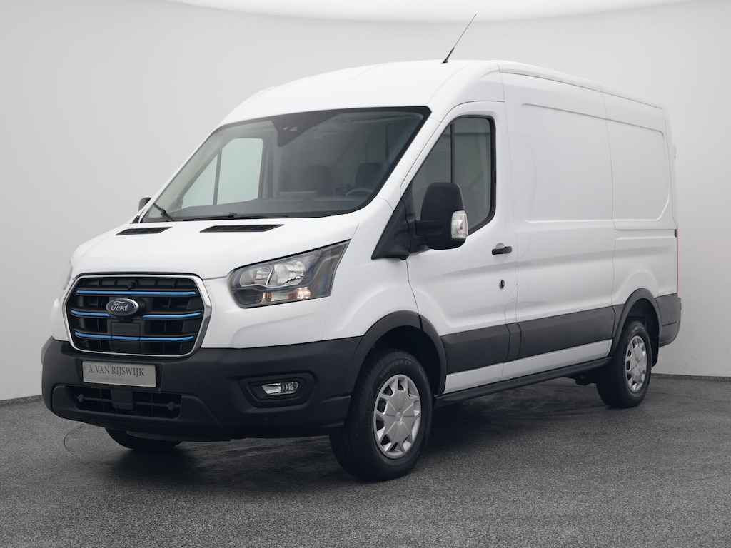 Ford E-Transit 350 L2H2 Trend 68 kWh | CAMERA | CARPLAY | STOELVERWARMING