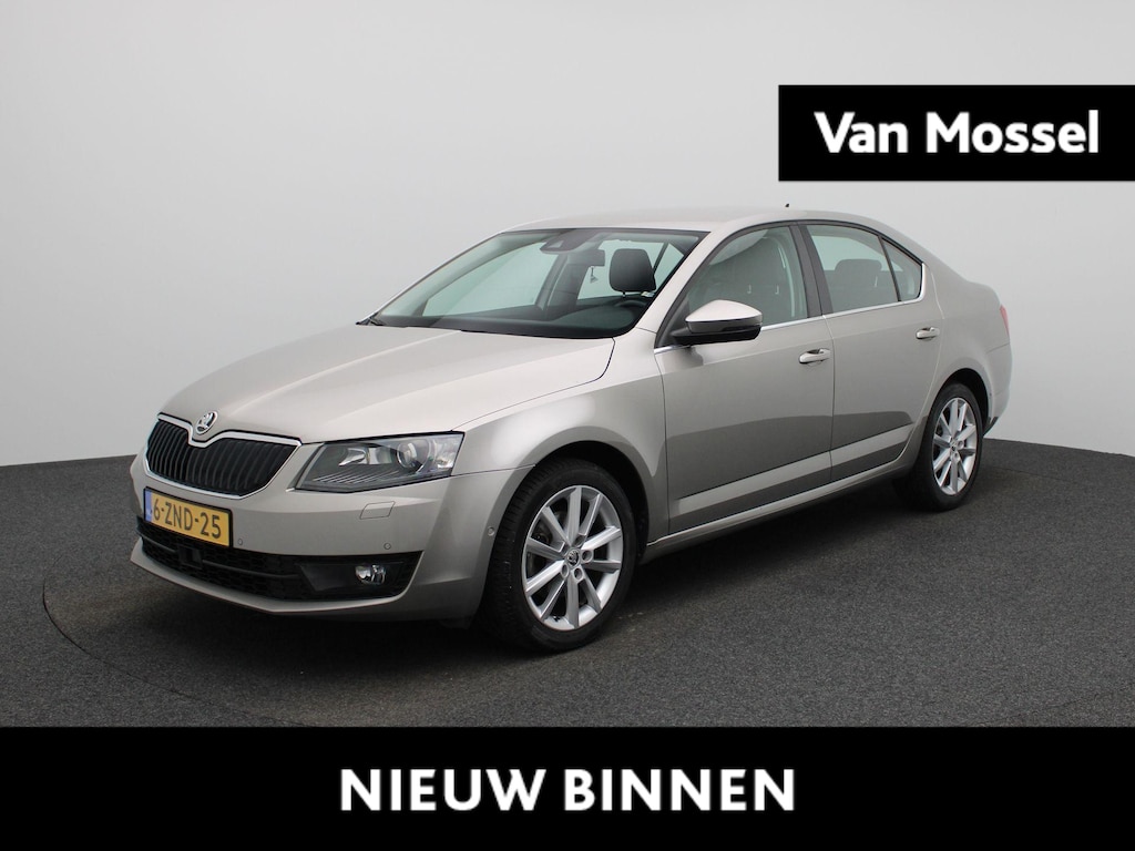 Skoda Octavia 1.4 TSI Greentech Elegance Businessline | Automaat | Climate Control | Navigatie | Cruise Control | Parkeersensoren | Stoelverwarming | Trekhaak |