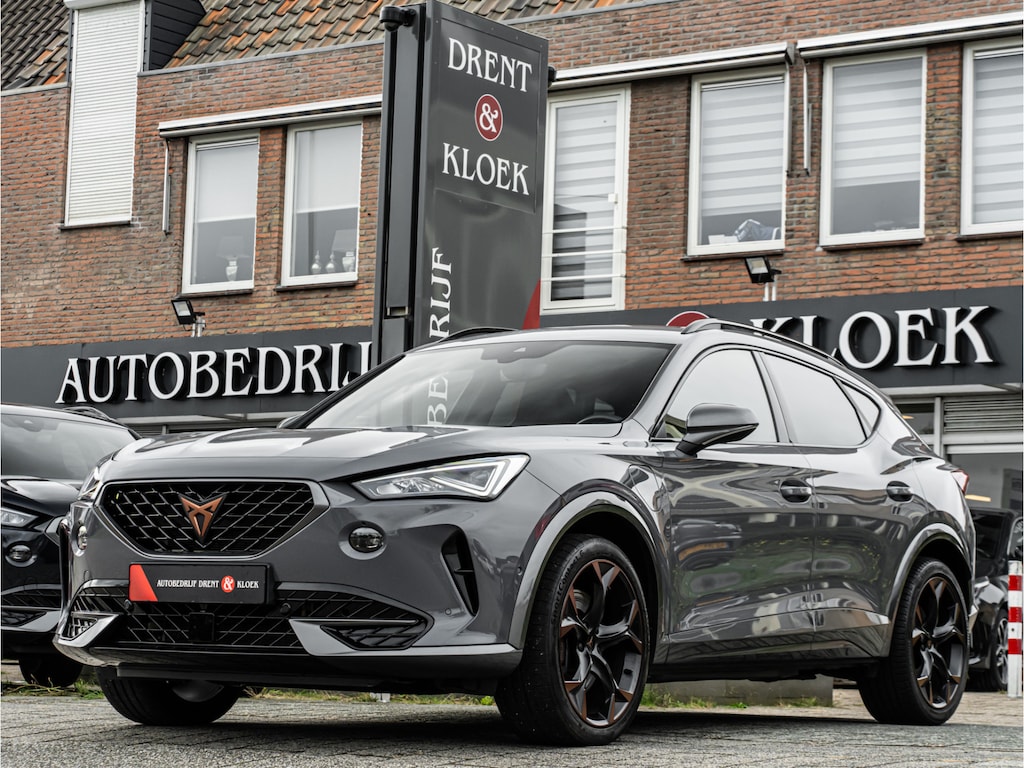 CUPRA Formentor 1.4 e-Hybrid VZ Performance SCHAALSTOELEN CAMERA 19 INCH BLACK OPTIC STOELVERW NARDO GREY