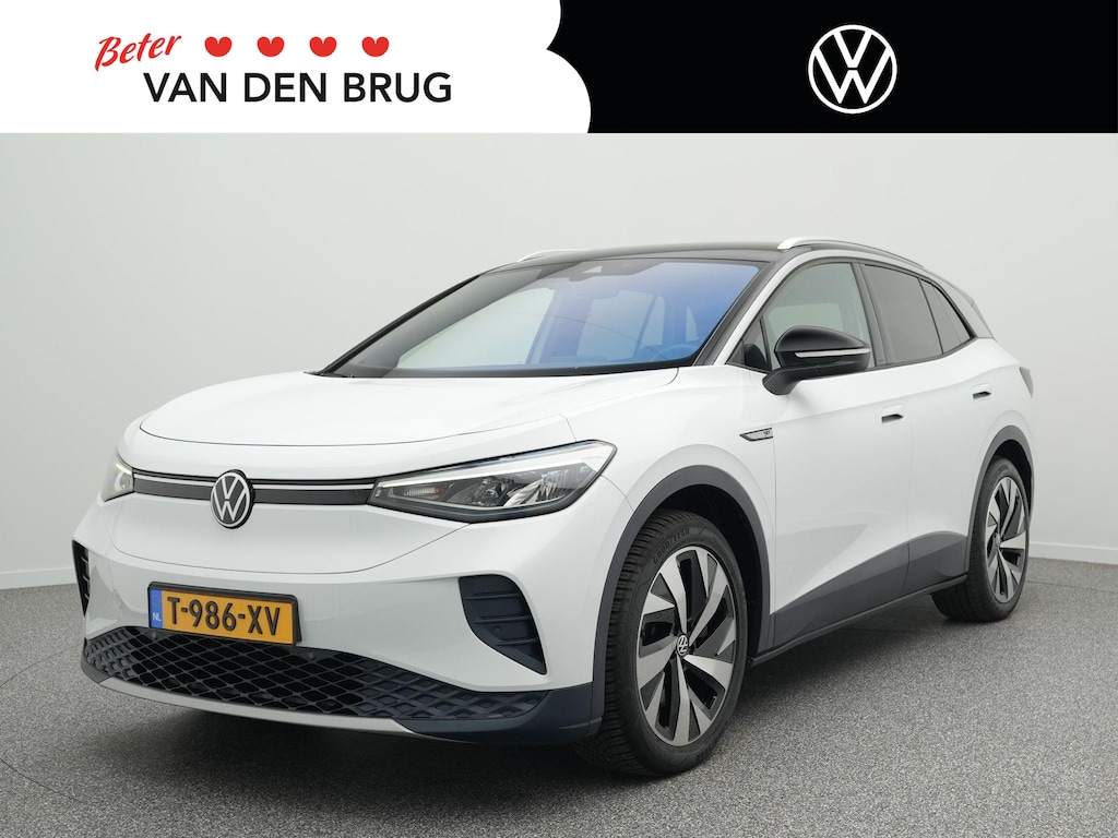 Volkswagen ID.4 First 77 kWh 204 PK | Stuur & Stoelverwarming | Achteruitrijcamera | Adaptieve Cruise | Trekhaak |