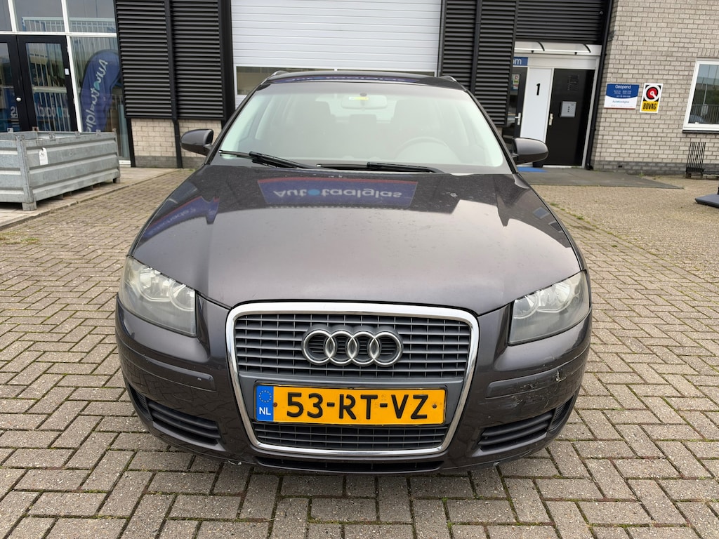 Audi A3 Sportback 1.6 FSI Attraction