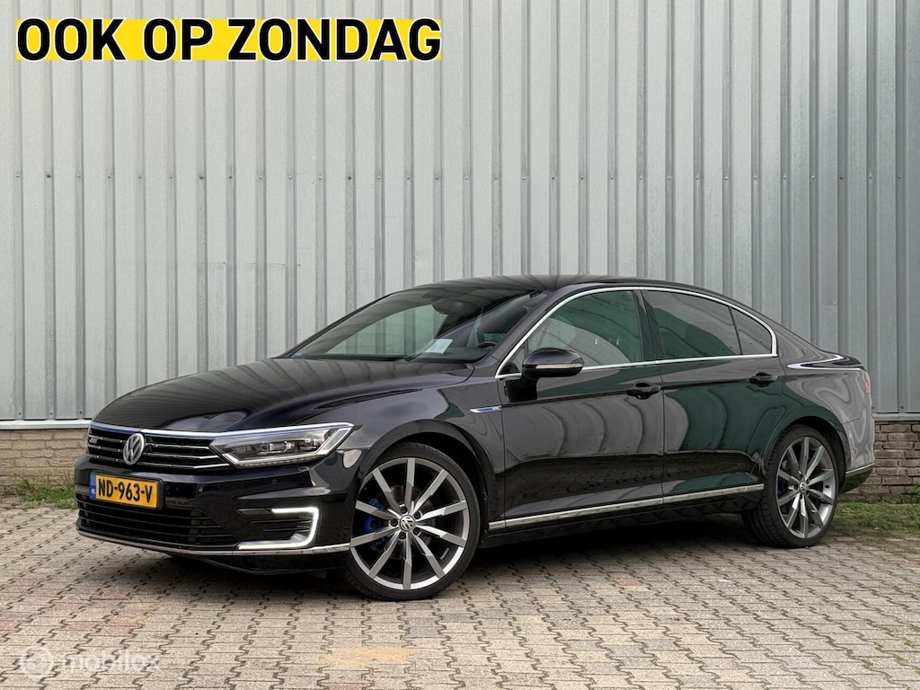 Volkswagen Passat 1.4 TSI GTE Highline | HUD | Digitaal Dash