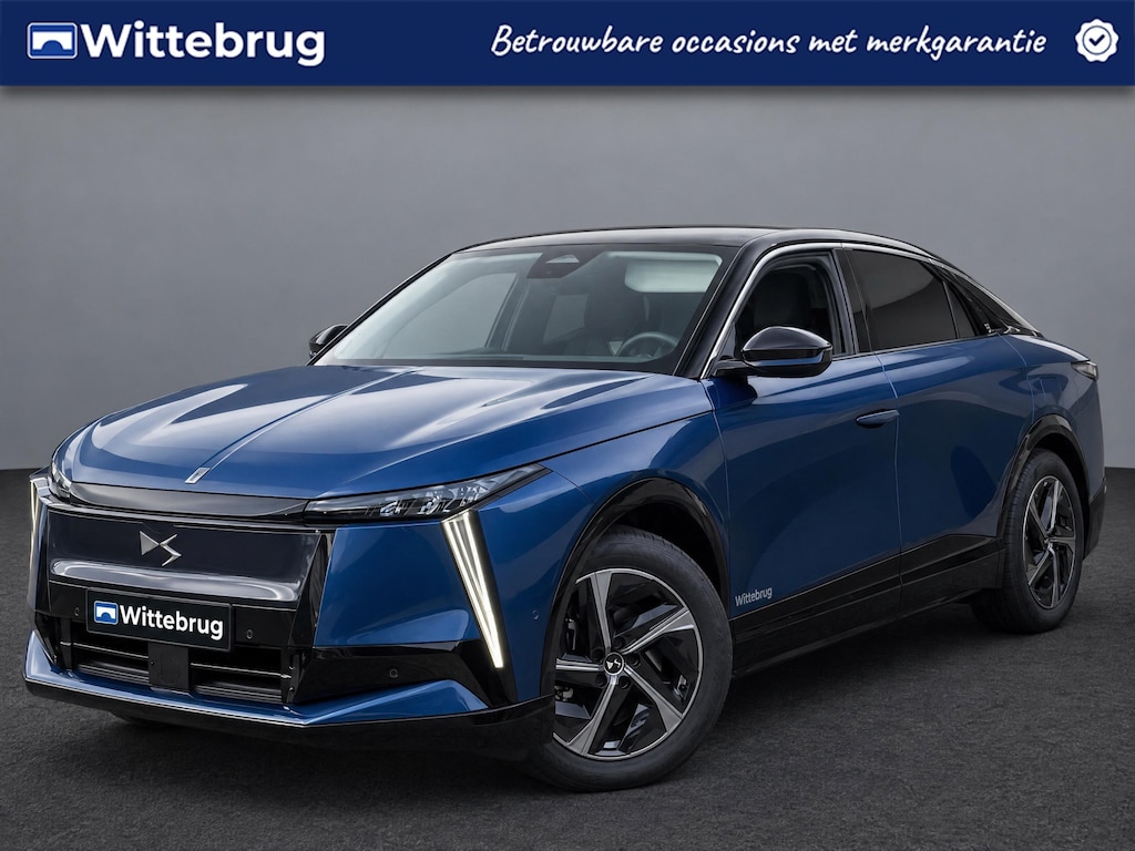DS NO 8 Pallas Tech 74 kWh Pure luxe ! NRM demo deal