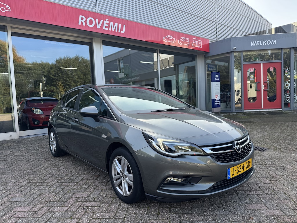 Opel Astra 1.4 Turbo Innovation AUTOMAAT, Carplay, Cruise, Trekhaak, Clima, Stoelverwarming