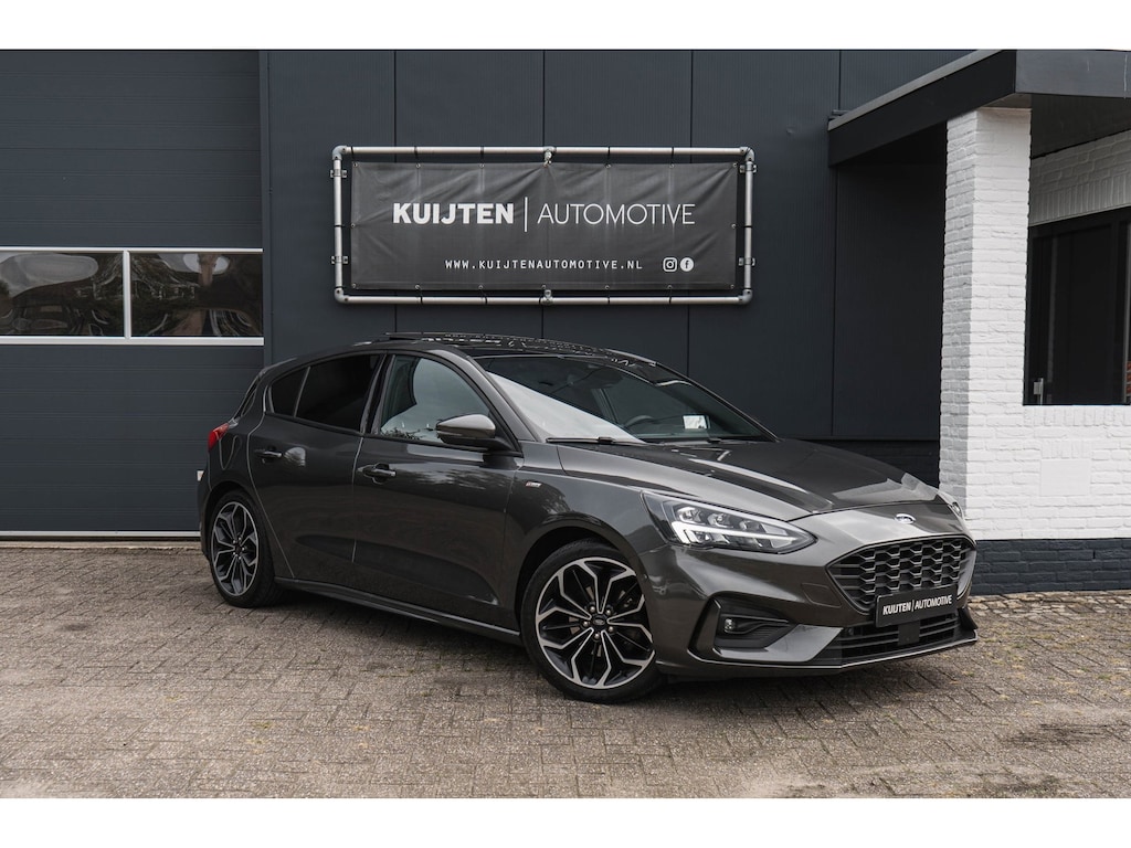 Ford Focus 1.0 EcoBoost ST Line / LED / Pano / HUD / Winter Pack!
