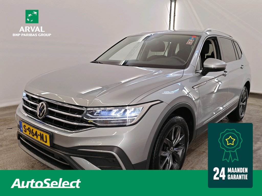 Volkswagen Tiguan Allspace 1.5 TSI 150pk Automaat Life 7 Persoons | Achteruitrijcamera | Multimedia Pakket | CarPlay |4 Season 18"