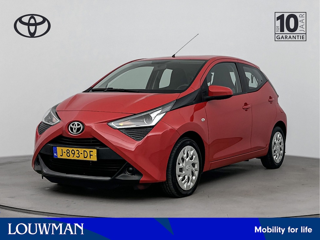 Toyota Aygo 1.0 VVT-i x-play | Apple Carplay / Android Auto | Camera | Airco |