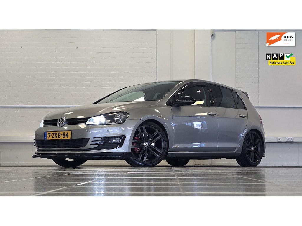 Volkswagen Golf 1.4 TSI ACT Business Edition Pano Sportuitlaat Sportonderstel