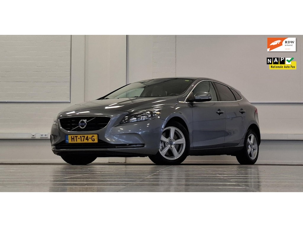 Volvo V40 1.5 T2 Momentum 2e Eigenaar Navi LED Goed onderhouden