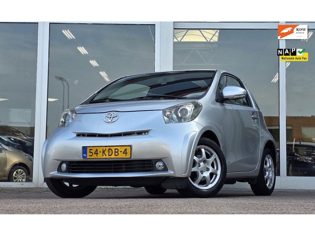 Toyota iQ 1.0 VVTi Aspiration Airco Navi LMV 15'' Bluetooth