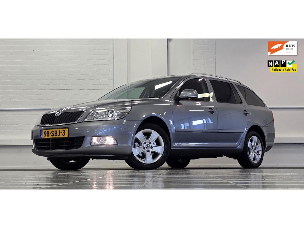 Skoda Octavia Combi 1.4 TSI Elegance Automaat Schuif/kanteldak Garantie