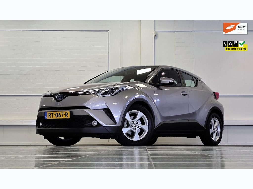 Toyota C-HR / C-HR+ 1.8 Hybrid Dynamic Trekhaak Allseason Camera Navi Mooi!