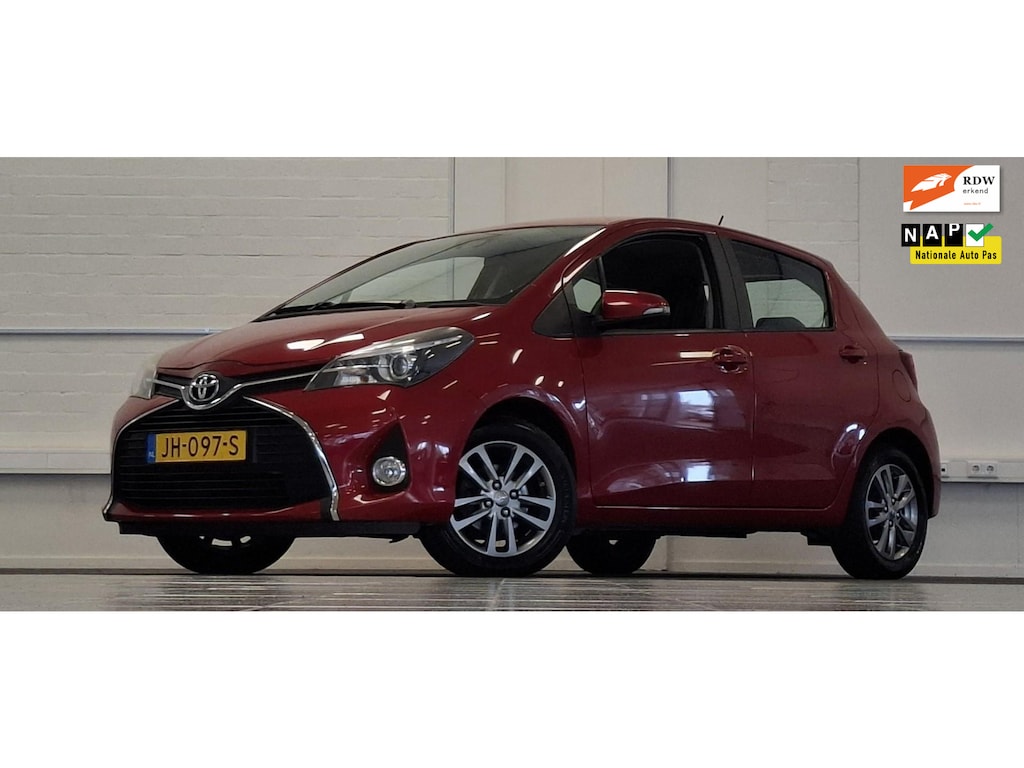 Toyota Yaris 1.3 VVT-i Trend 1e eigenaar Trekhaak Navigatie Achteruitrijcamera APK 22-07-2027
