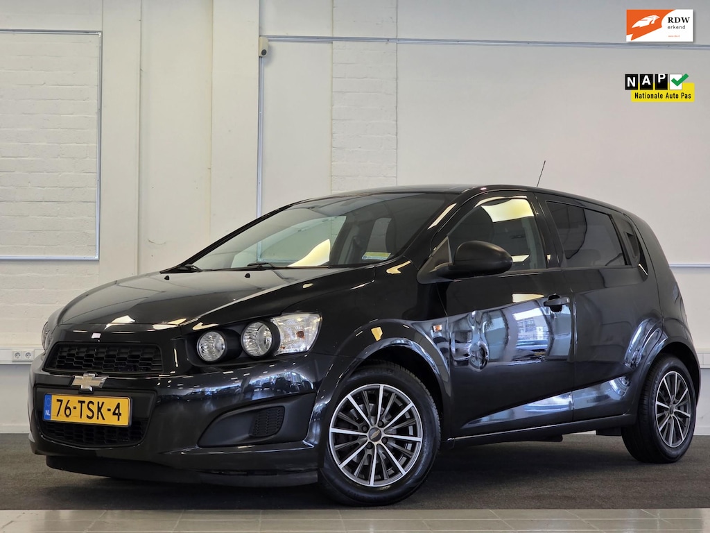 Chevrolet Aveo 1.2i LS Airco Carplay Nieuwe Banden Navigatie