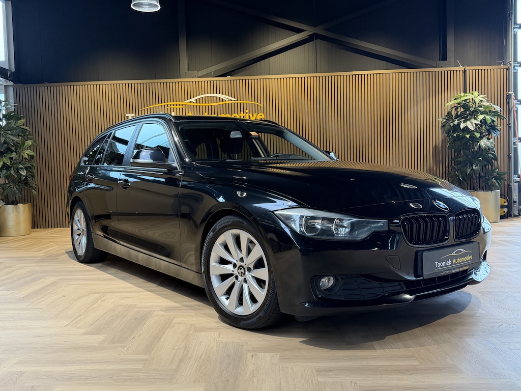 BMW 3-Serie Touring 318d High Executive AUTOMAAT | ELEKTRISCHE ACHTERKLEP |