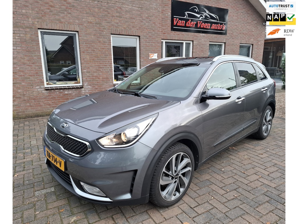 Kia Niro Hybrid 1.6 GDi Edition. Dealer onderhouden. O.a. schuifdak trekhaak, camera, stoel- & stuurverw, navigatie, carplay, etc.