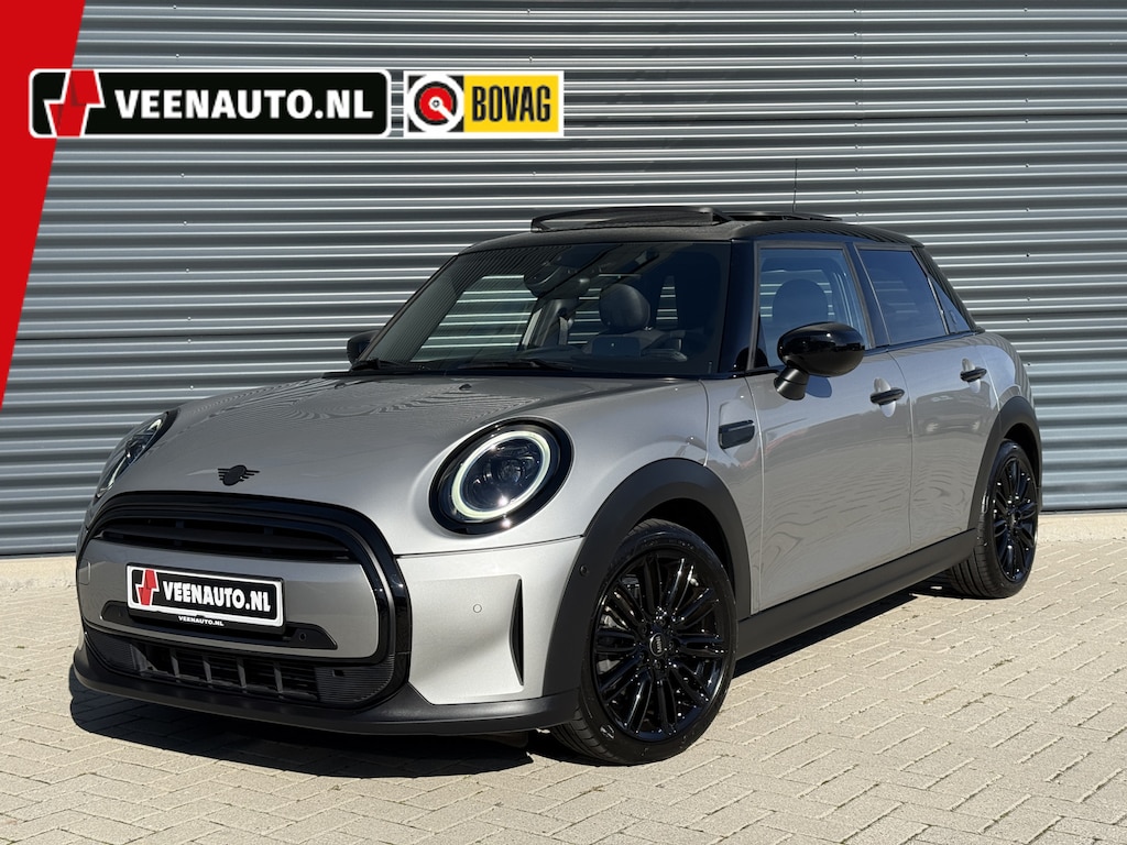 MINI Cooper 5-Deurs 1.5 Yours Pano/Leder/Camera