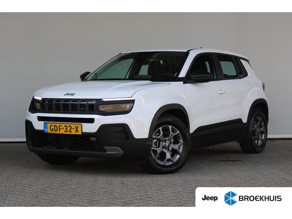 Jeep Avenger Longitude 54 kWh | SOH 95% | Keyless entry | Navigatie | Voorruitverwarming | Stoelverwarming |