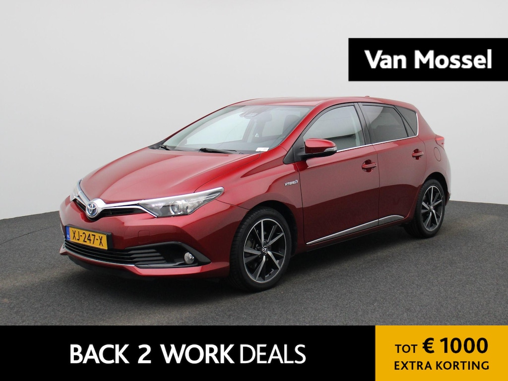 Toyota Auris 1.8 Hybrid Black Edition | Achteruitrijcamera | Climate Control | Sportstoelen |