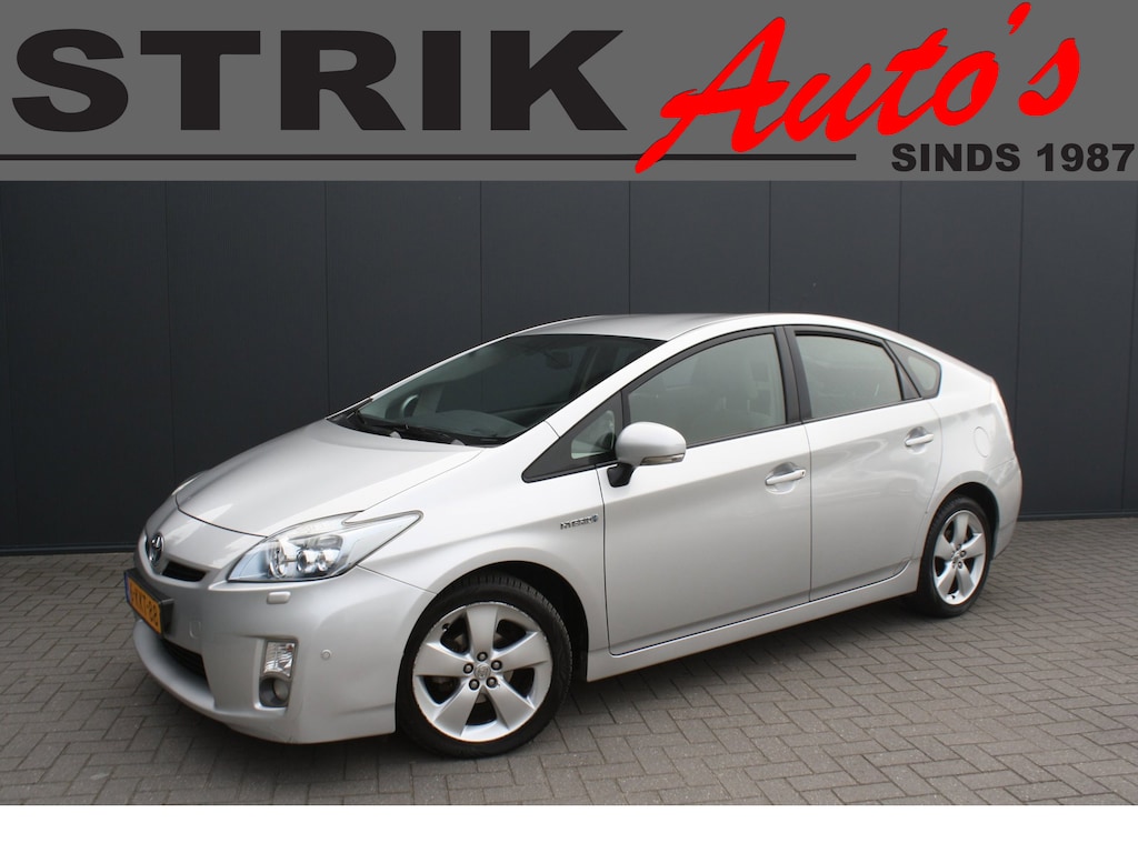 Toyota Prius 1.8 Dynamic - NAVIGATIE - CAMERA - 2x PDC