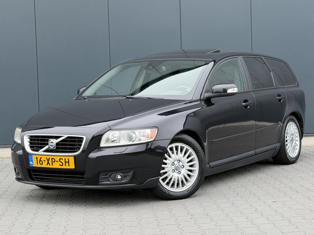 Volvo V50 2.4I Edition II Schuifdak - Leder - Facelift - Trekhaak - Goed Onderhouden