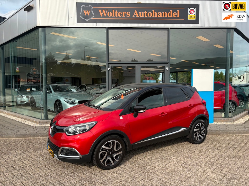 Renault Captur 1.2 TCe Helly Hansen dealer onderhouden