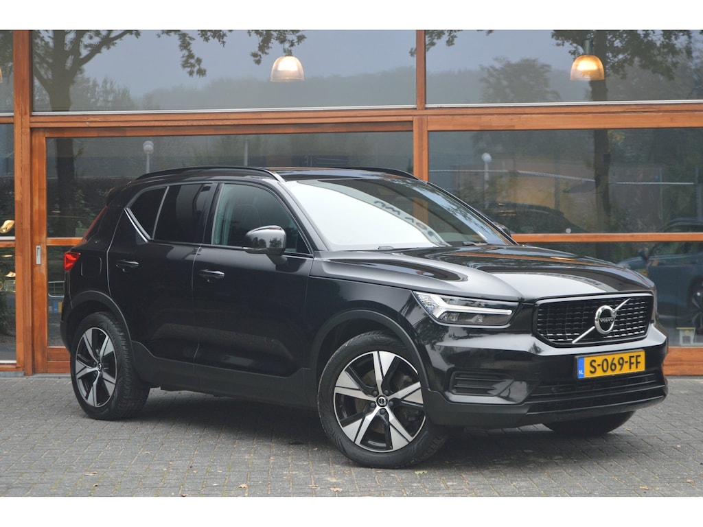Volvo XC40 T5 Hybride Plus Dark | SOH 90% | Trekhaak | Camera | Panoramadak | Memory |