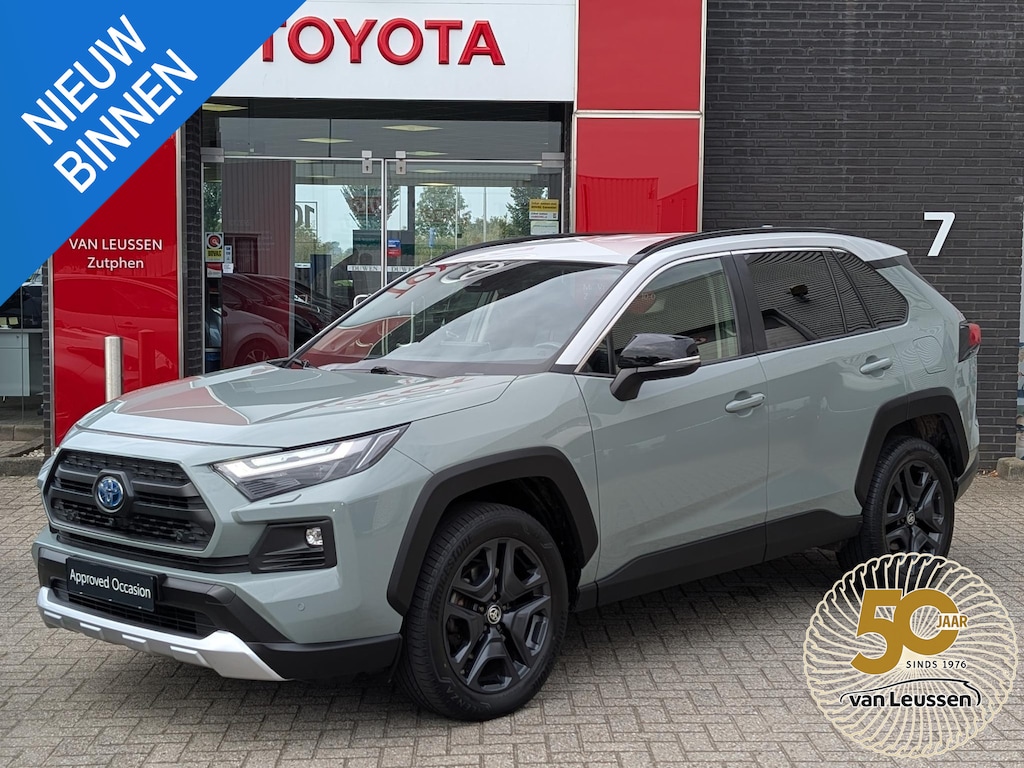 Toyota RAV4 2.5 Hybrid AWD ADVENTURE APPLE ANDROID ADAPTIVE CRUISE CAMERA PDC BLIND SPOT TWO-TONE