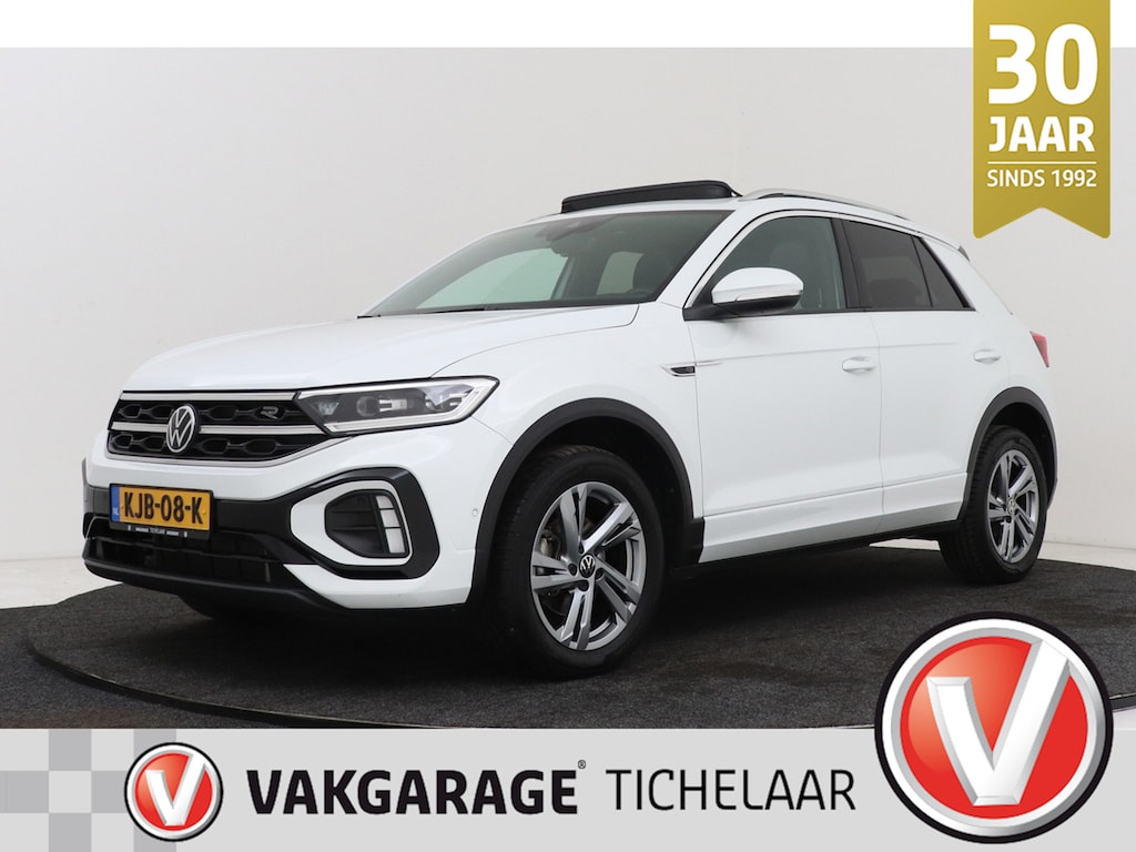 Volkswagen T-Roc 1.5 TSI R-Line | Trekhaak | Panoramadak | Digital Cockpit | CarPlay | Camera | Stoelverwarming |