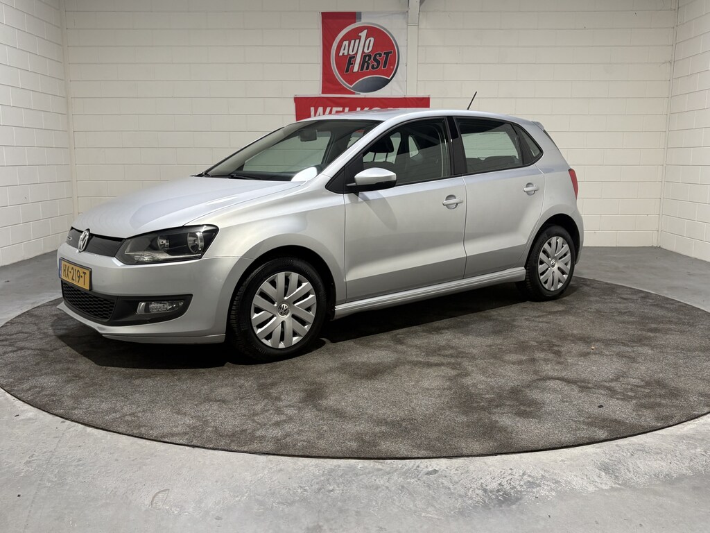Volkswagen Polo 1.0 BlueMotion Edition, Navi, Blue tooth, All season, Cruise, Prijs incl. Nieuwe apk, beurt en 3 maanden garantie