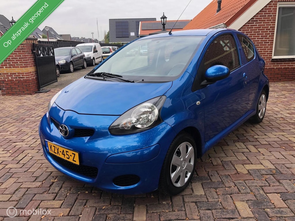 Toyota Aygo 1.0-12V Cool 1e eigenaar Weinig KM!!