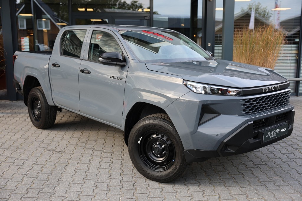 Toyota Hilux 2.8 D-4D MHEV DUBBEL CABINE ACTIVE A/T 4WD