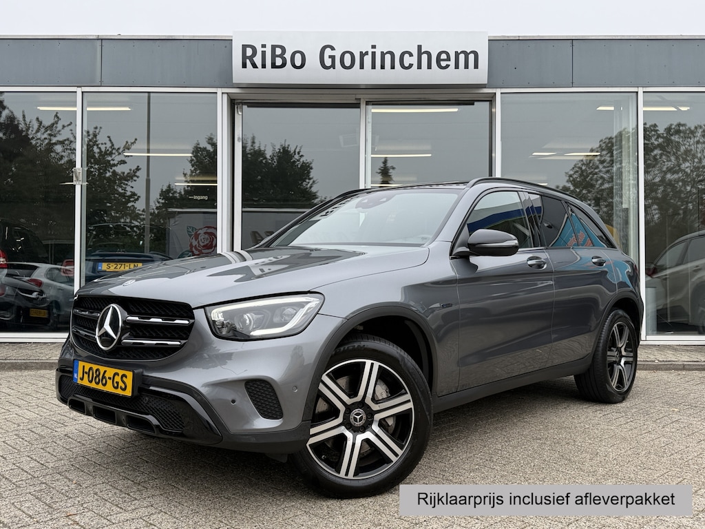 Mercedes-Benz GLC 300e 4MATIC Premium Plus * Trekhaak * Panorama dak * Burmester *