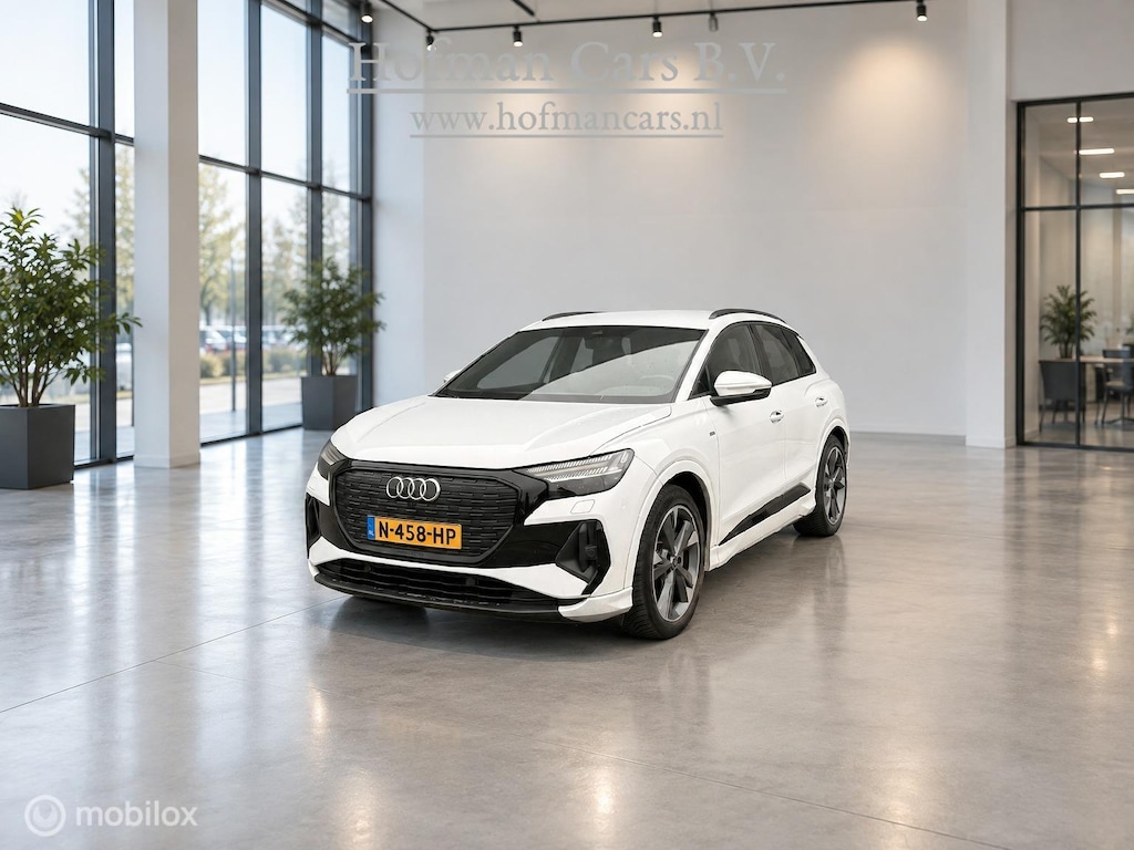 Audi Q4 e-tron 40 Launch edition S Competition 77 kWh | SOH 90% | 20" | SPORTSTOELEN | CAMERA | LEDER