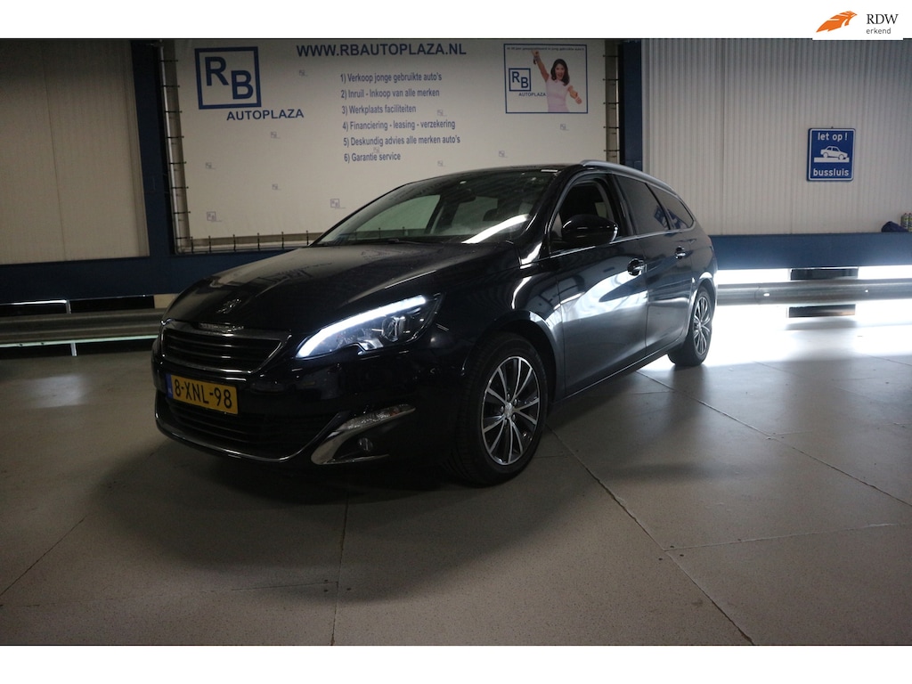 Peugeot 308 SW 1.2 e-THP Allure + Pano + Navi + NAP KM STAND !