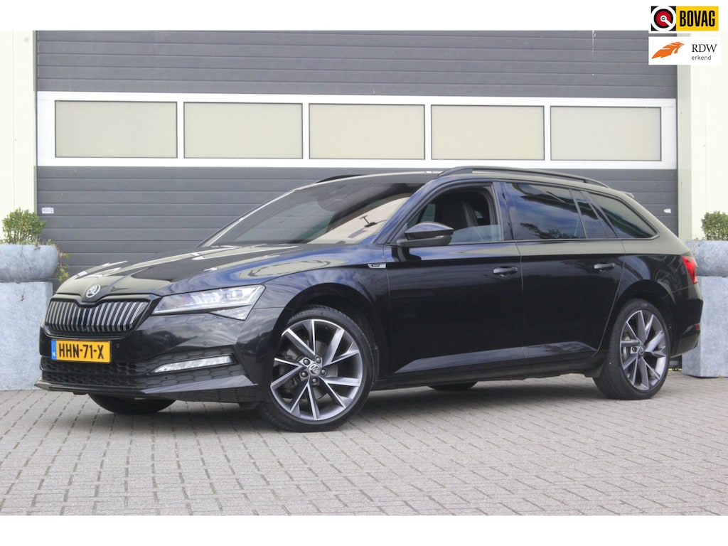 Skoda Superb Combi 1.4 TSI iV Sportline | Trekhaak | 360 Camera |