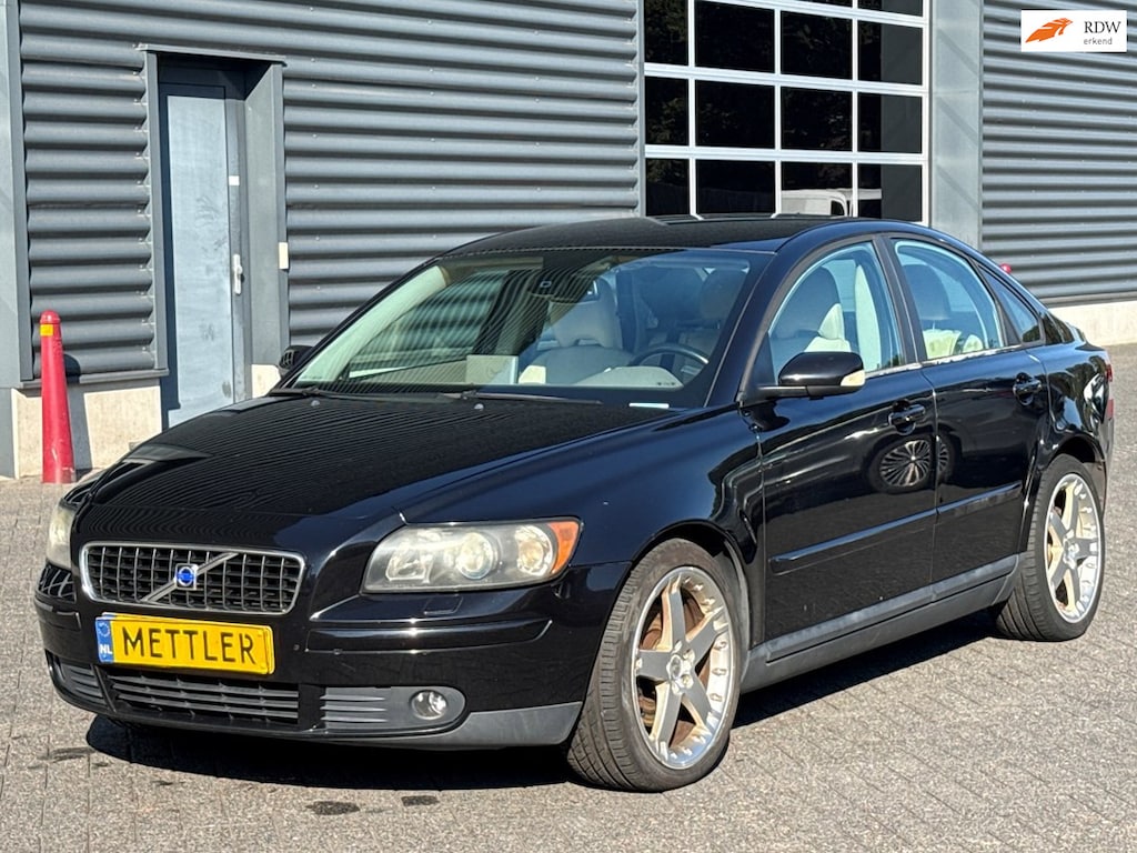Volvo S40 2.4 Exclusive | Navigatie | Trekhaak | Stoelverwarming