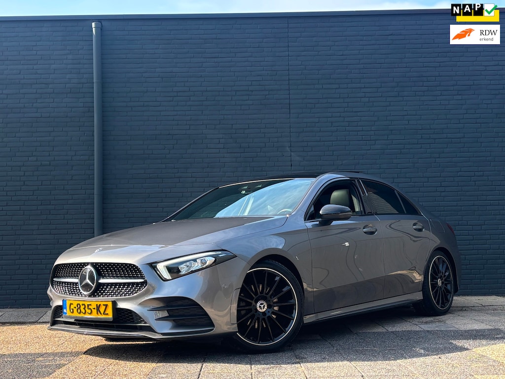 Mercedes-Benz A-klasse 200 Business Solution AMG | Pano | Dodehoek Detectie