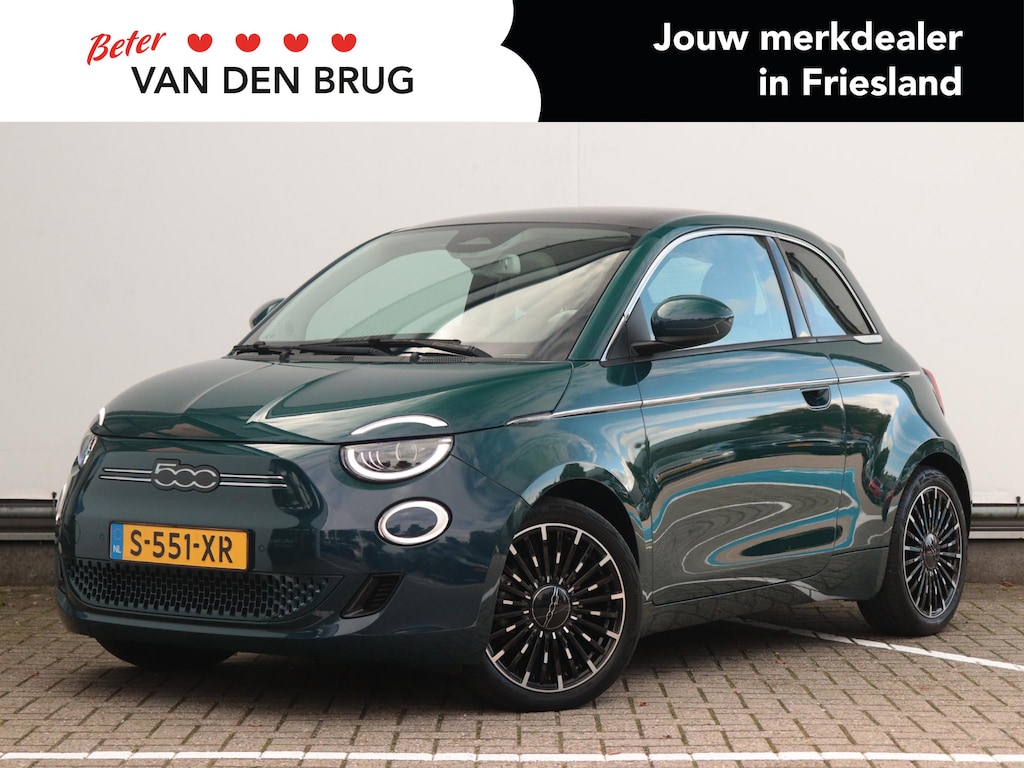 Fiat 500 42 kWh | Trekhaak | Dodehoek Detectie | JBL Audio | Apple Carplay / Android Auto | ACC | Keyless | Panoramadak