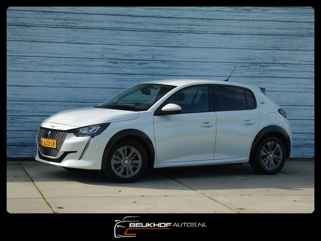 Peugeot e-208 EV Blue Lease Allure 50 kWh Camera Nav Soh92%