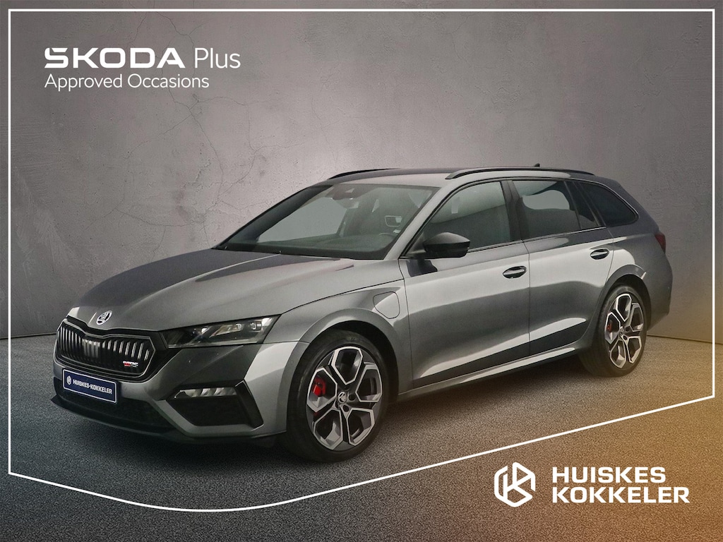 Skoda Octavia Combi RS Business 1.4 TSI PHEV 245pk DSG Automaat Adaptive cruise control, Head up display, Elektrische achterklep, Navigatie, Achteruitrijcamera, LED matrix koplampen