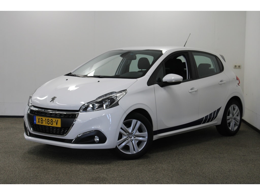 Peugeot 208 1.2 PureTech Signature
